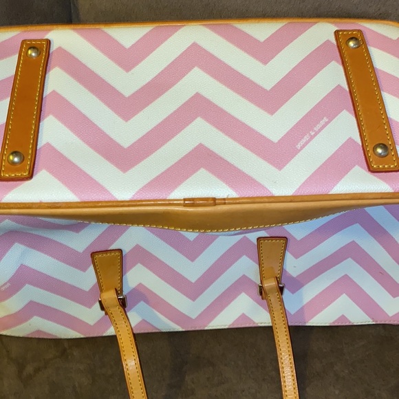 Vintage Dooney & Bourke Tote Bag - Picture 5 of 10